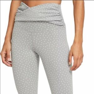 Nike Yoga Dot Twist Tights